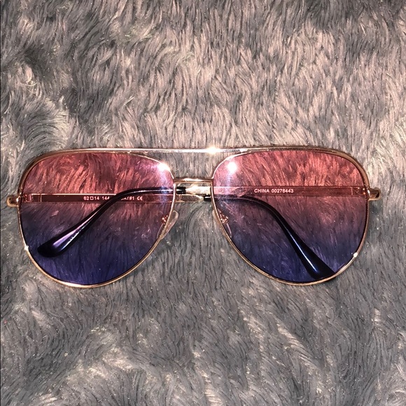 Pink to Blue Sunset Sunglasses 🕶💘 - Picture 1 of 6
